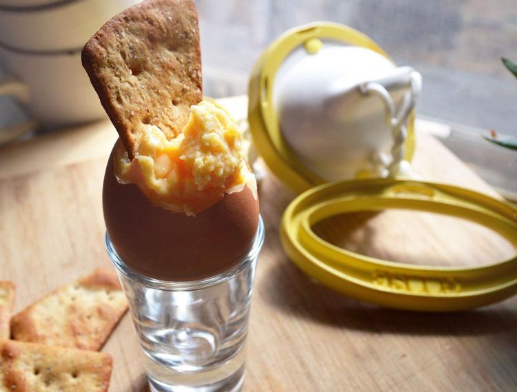 Golden Goose Egg Spinner - In Shell Egg Scrambler