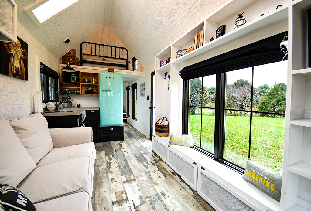 Farmhouse Style Tiny Home Built-In Screened-in Porch