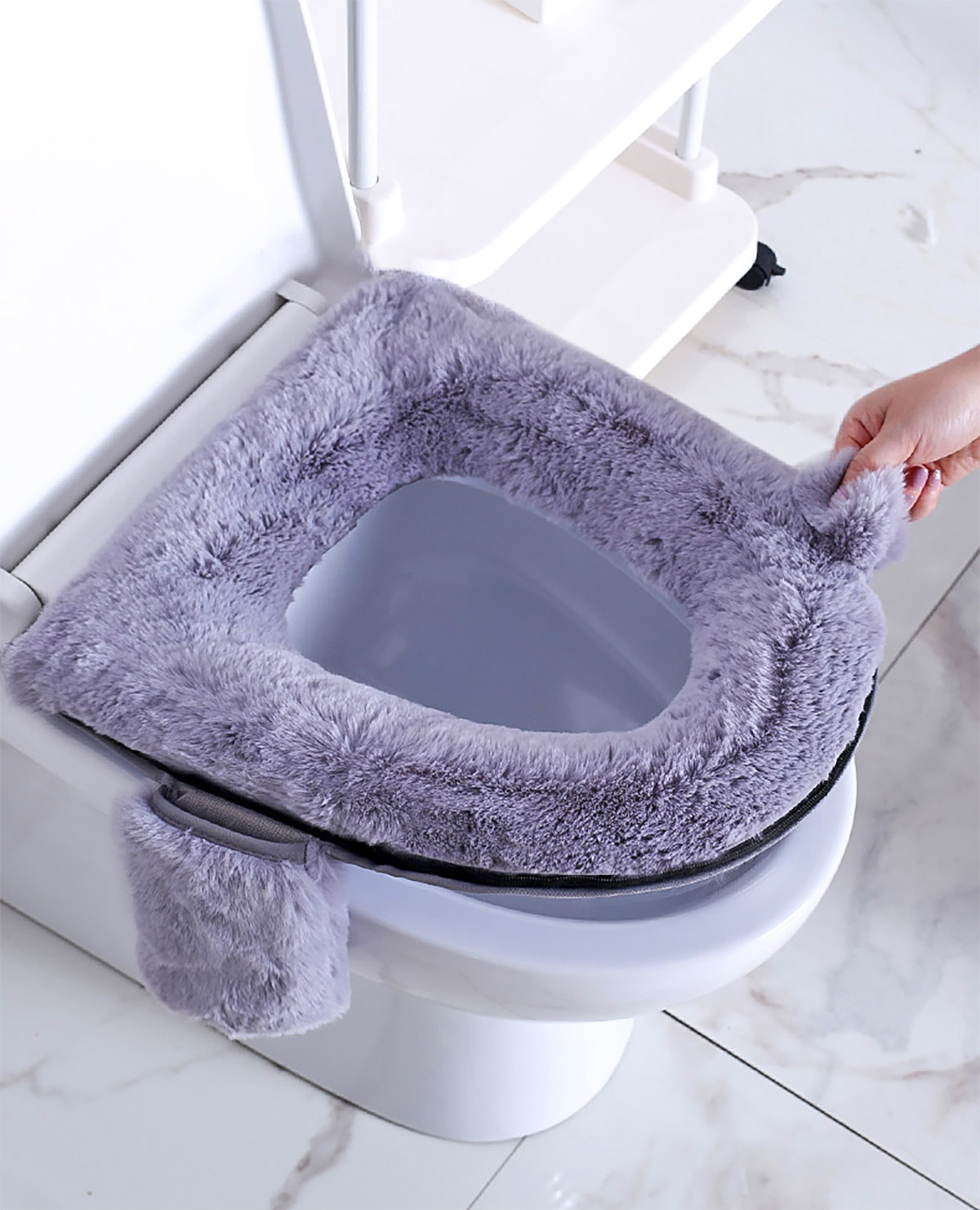 Fluffy Toilet Seat Cover With Phone Pocket Holder and Fluffy Handle
