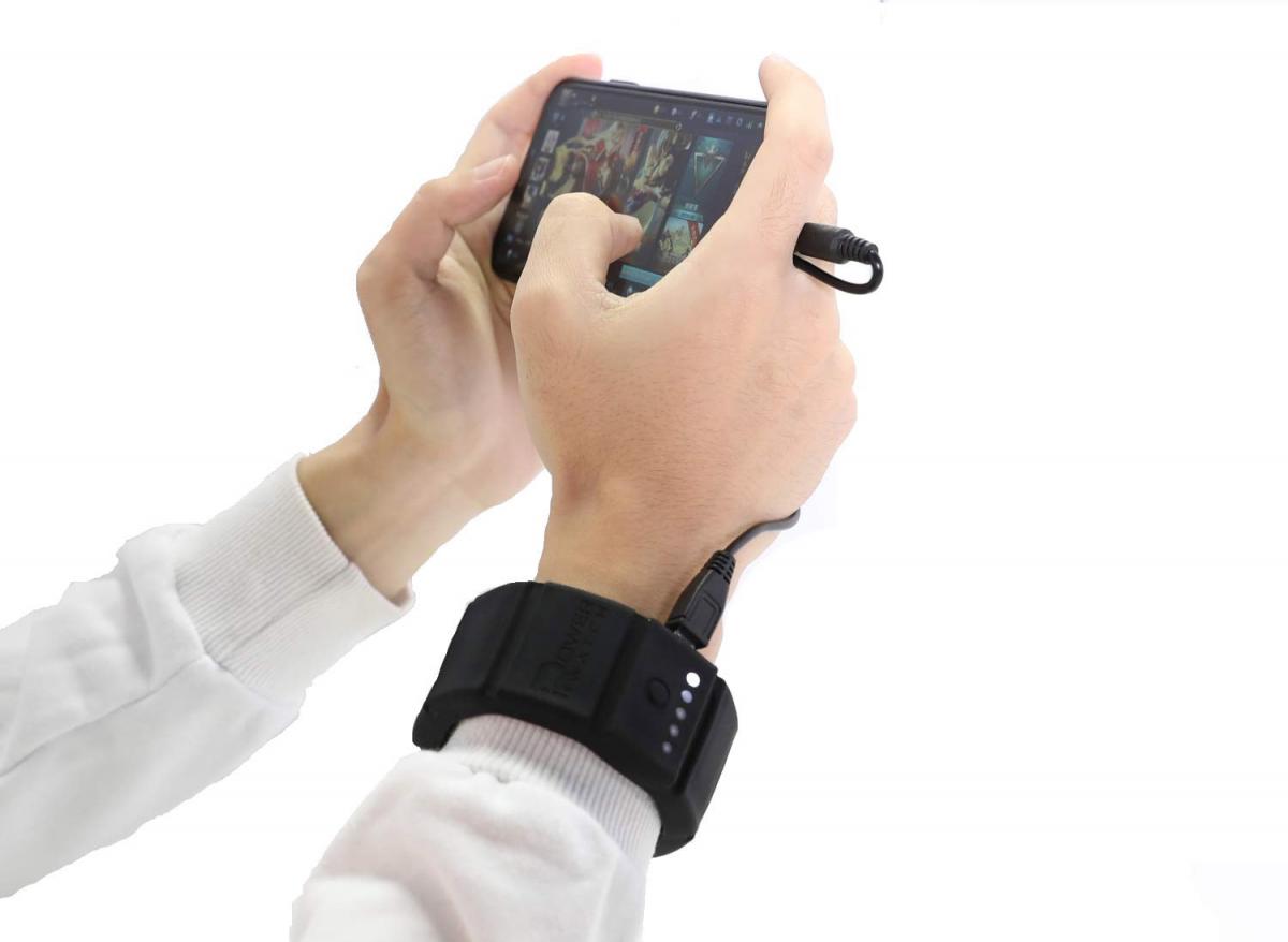 Wrist wrapped Power Bank - Travel phone charging bracelet - Charge phone while using it