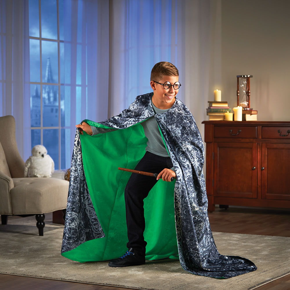 Working Harry Potter Invisibility Cloak - Smart Phone App Green Screen Invisibility Cloak