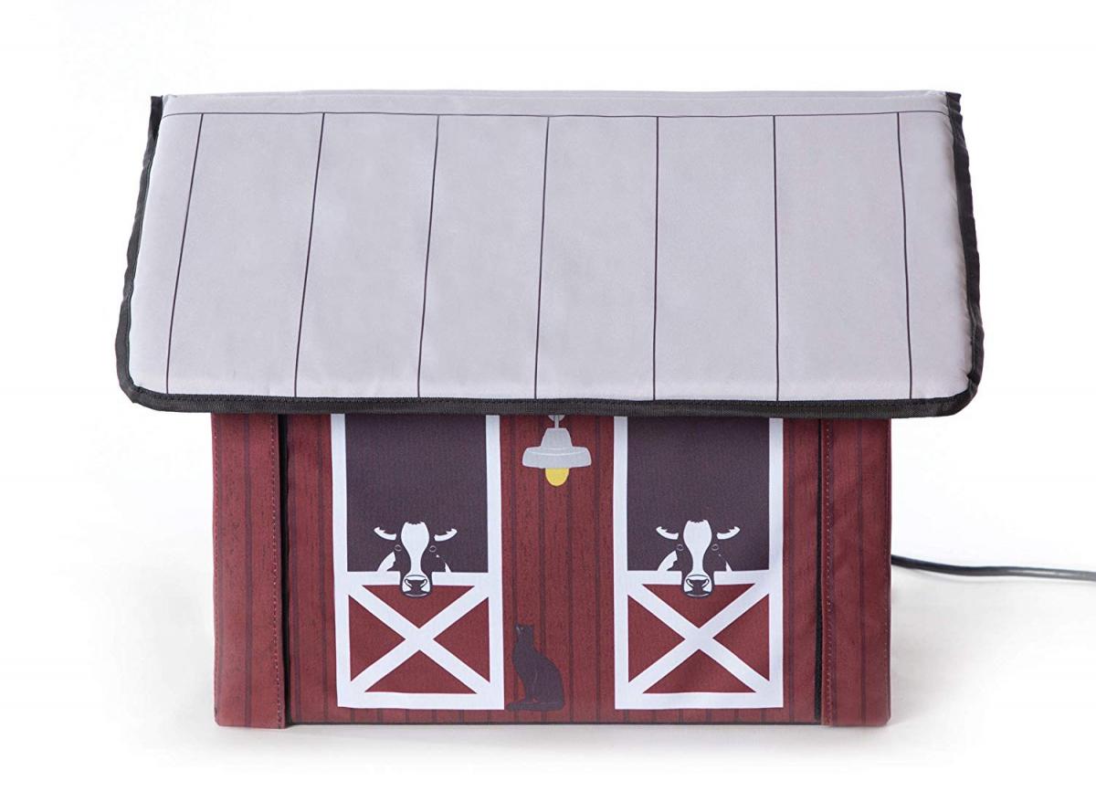 Heated Outdoors Cat House - Electric cat house keeps kitties warm while outside during winter