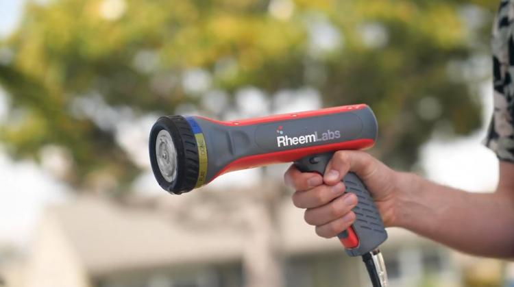 Rheem Labs HotWave heated garden hose sprayer - Endless hot water from garden hose