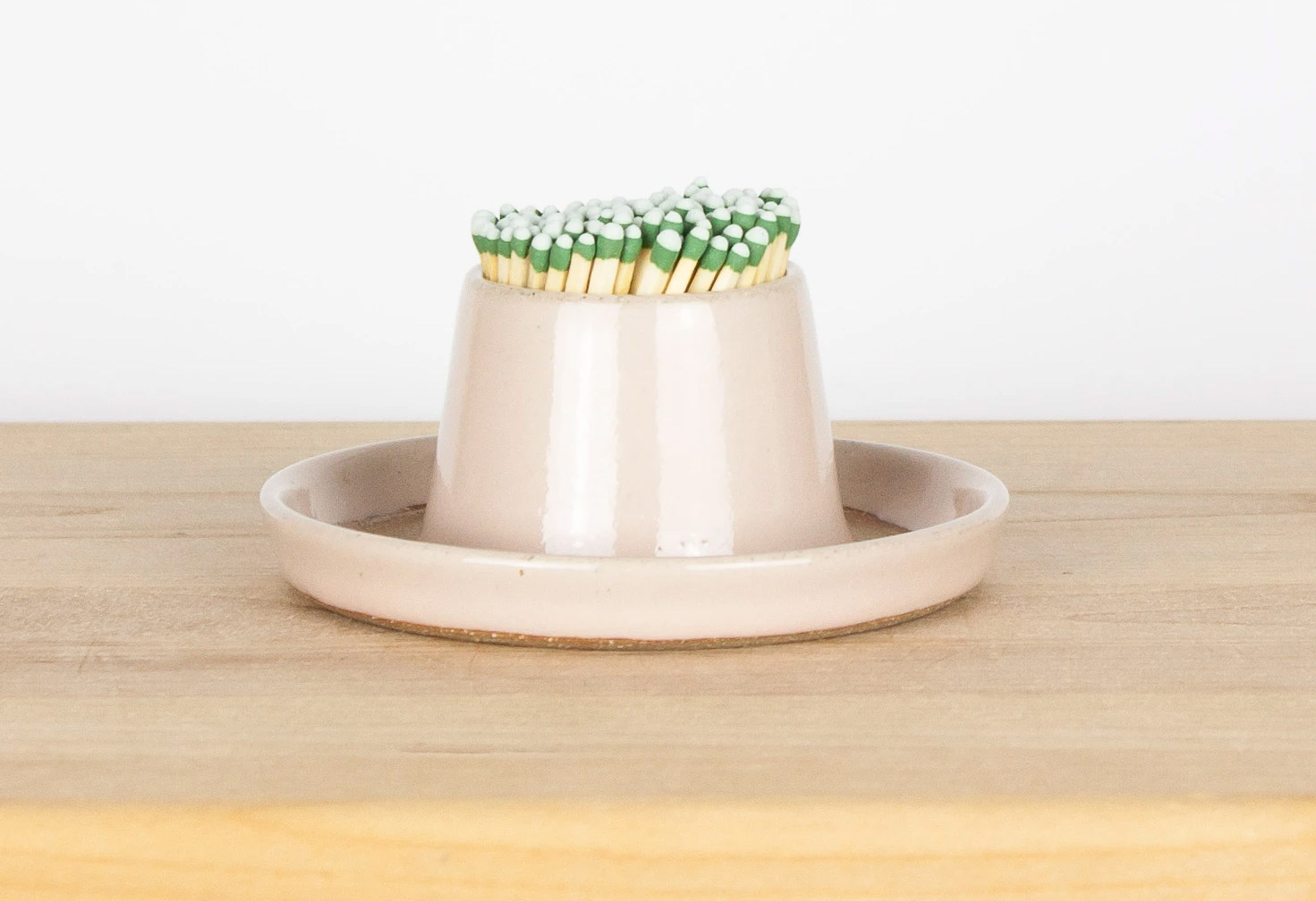 Match Cup Has a Match Striker Right On It For Quick Lighting - Match striking ceramic cup