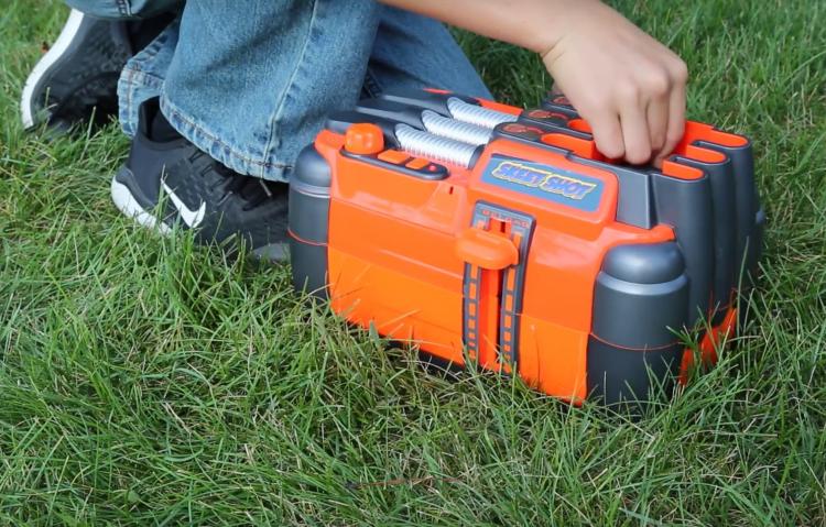 Infrared skeet shooter toy - Laser target practice skeet shooting gadget - sensor on skeets break apart when hit