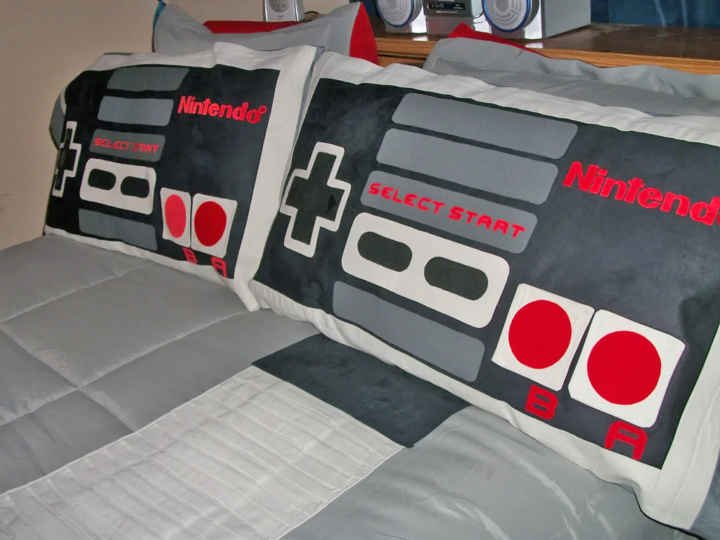 Nintendo Bedding Set - Geeky NES game console bedspread and pillowcases