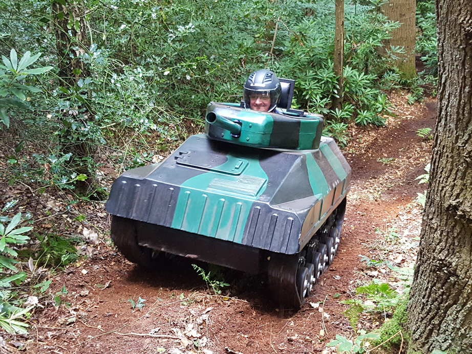 Paintball Battle Tanks - Mini tanks that shoot paintballs