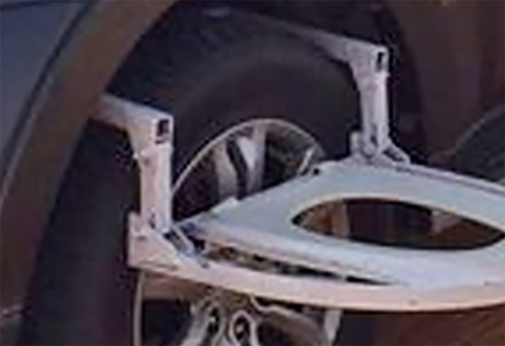 Portable Car Tire Toilet Seat - Toilet attaches to car tire