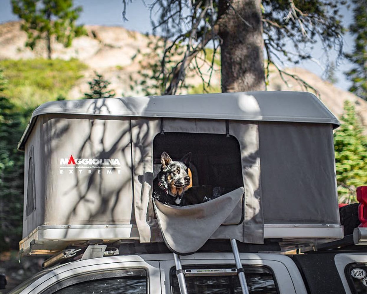 Maggiolina AutoHome Expanding Rooftop Camping Tent - Top of vehicle pop-up tent