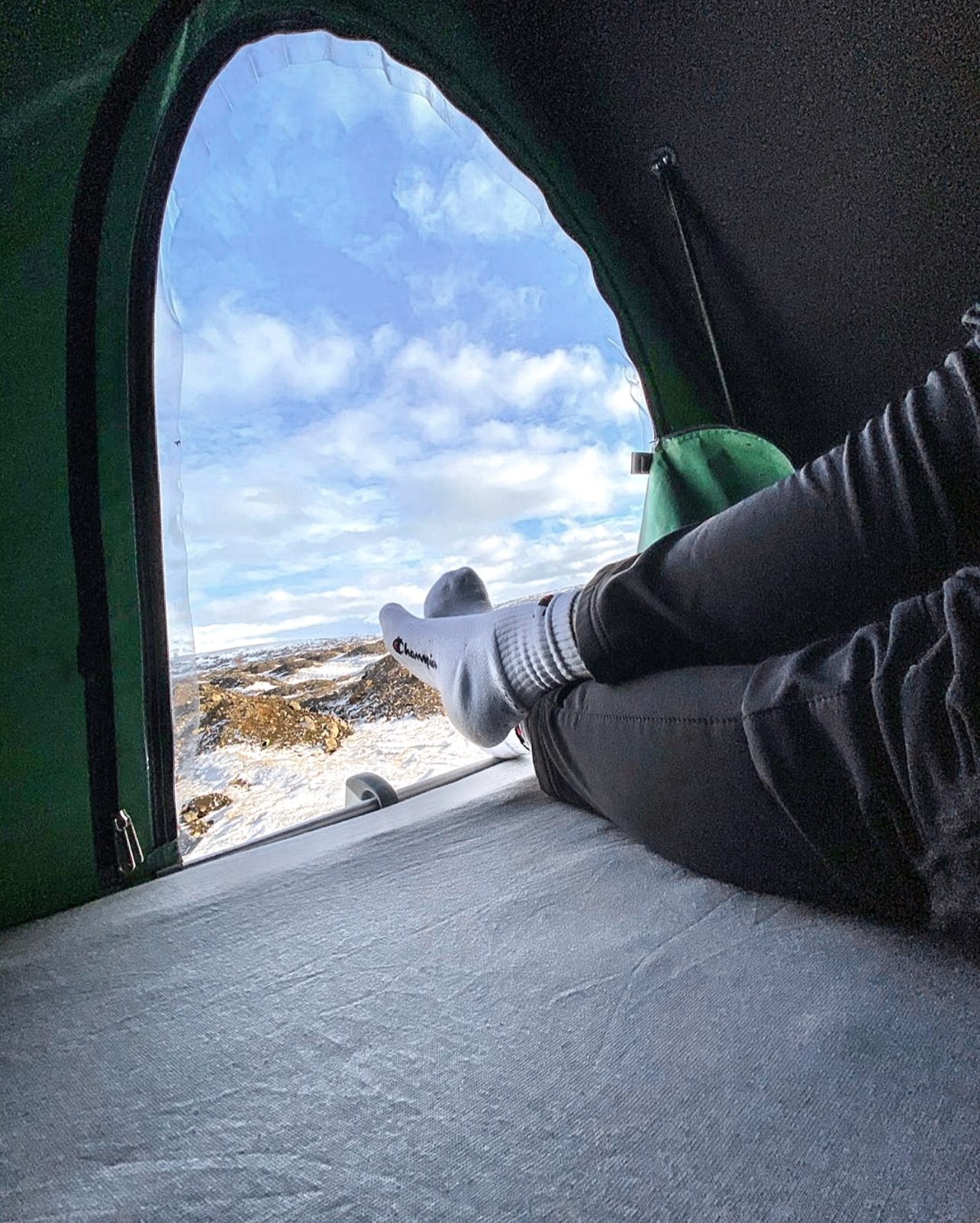 Maggiolina AutoHome Expanding Rooftop Camping Tent - Top of vehicle pop-up tent