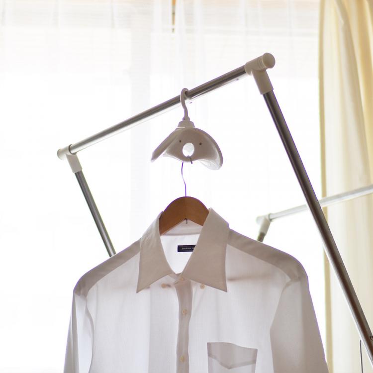Best Japanese gadget rotating clothing hanger - travel clothes hanger rotates to air-dry clothing