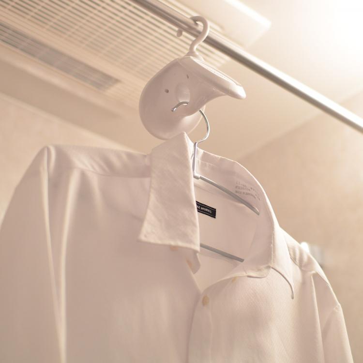 Best Japanese gadget rotating clothing hanger - travel clothes hanger rotates to air-dry clothing