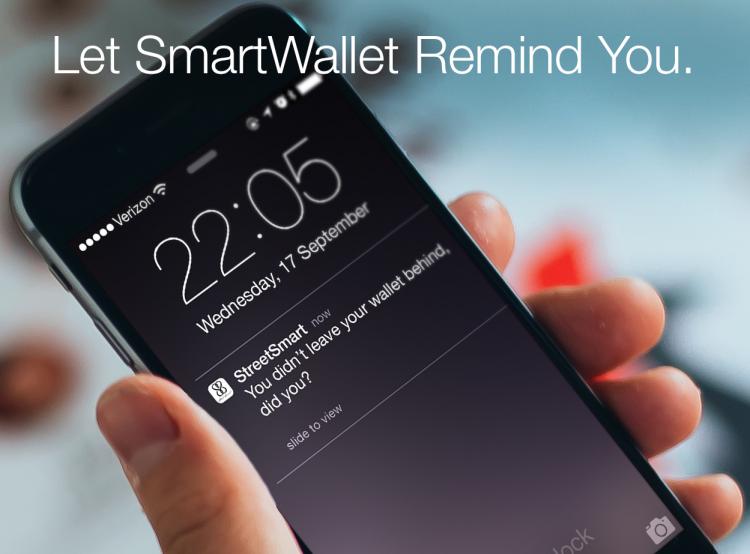 Smart Wallet Charges Phone