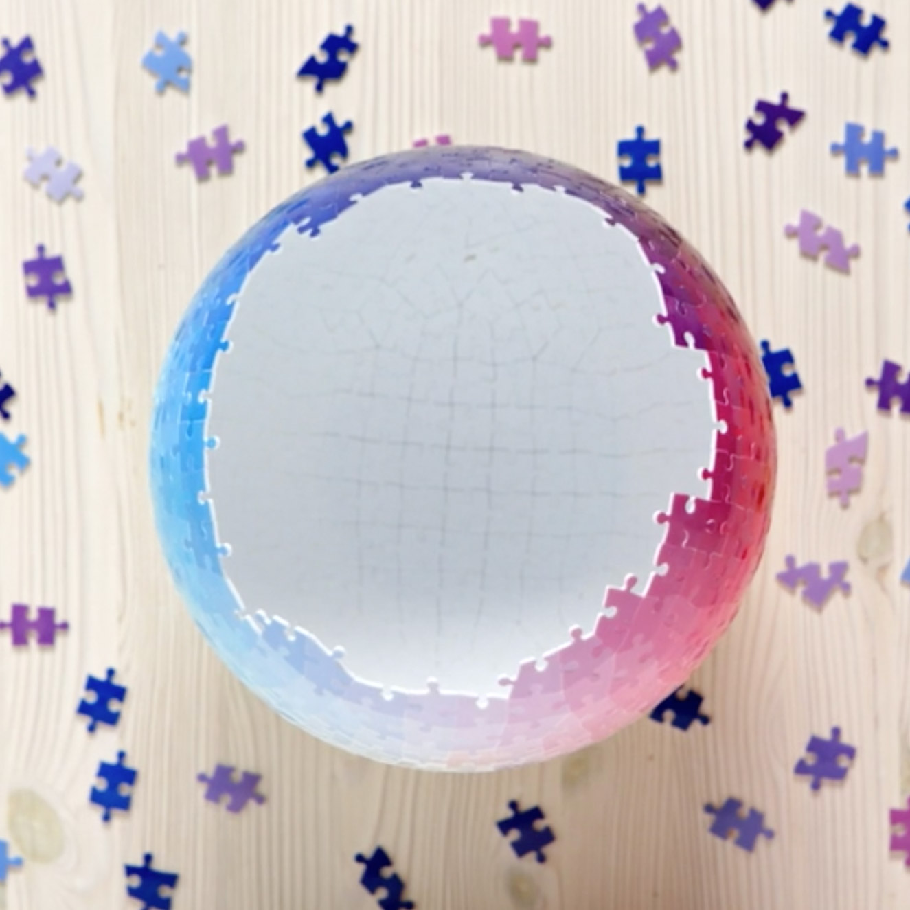 Sphere Shaped Gradient Puzzle Contains 540 Different Colors