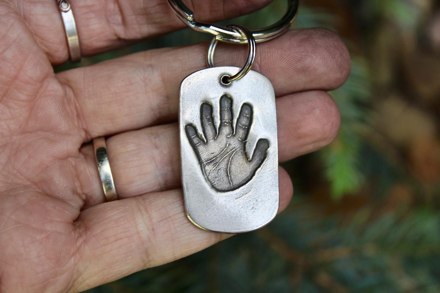 Super Easy DIY Kid-Craft Turns Your Child's Hand-print Into a Key-chain