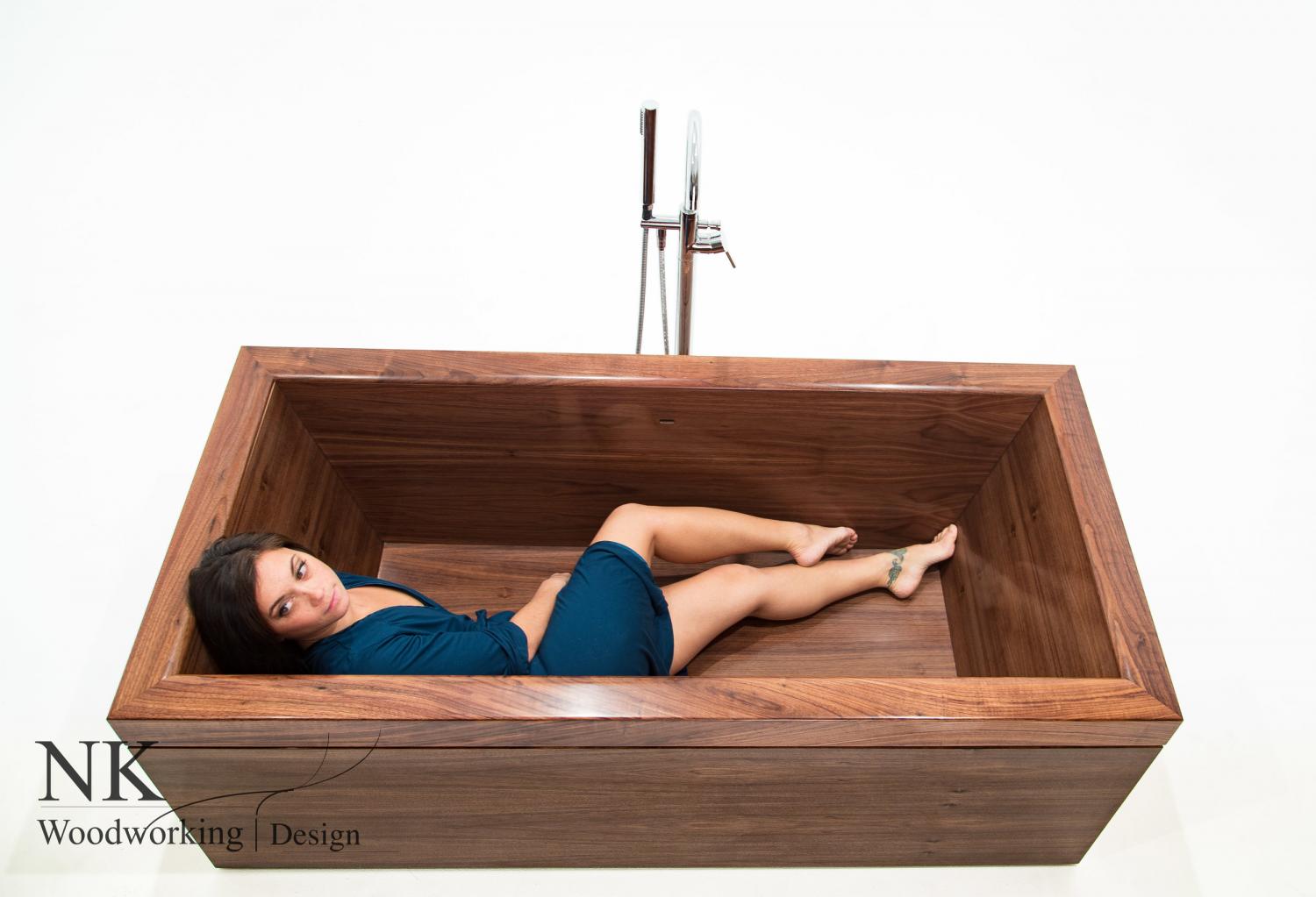 Luxurious Wooden Bathtubs - Shipbuilder wooden bathtubs inspired from ships - NK Woodworking Design