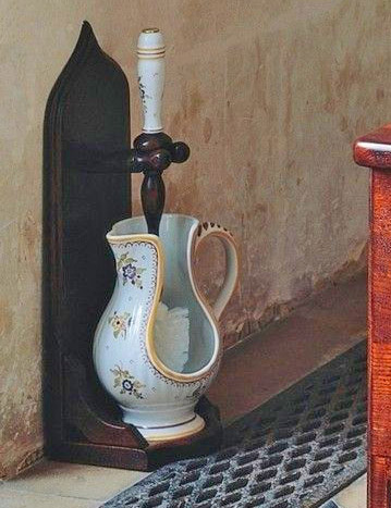 Wooden Kings Throne Toilet