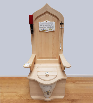 Wooden Kings Throne Toilet