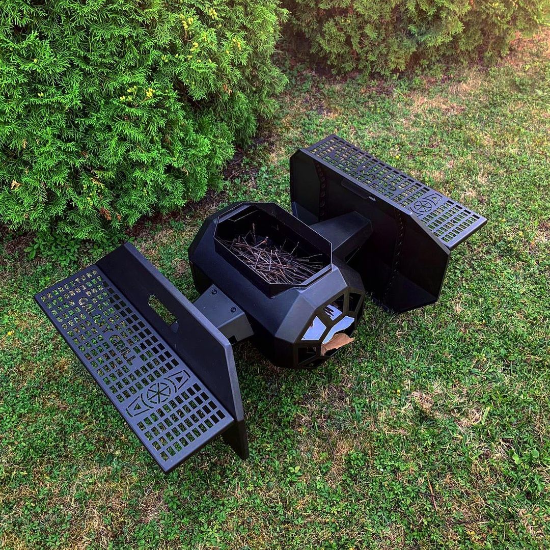 Tie Fighter BBQ Grill - Galaxy Grill Star Wars BBQ