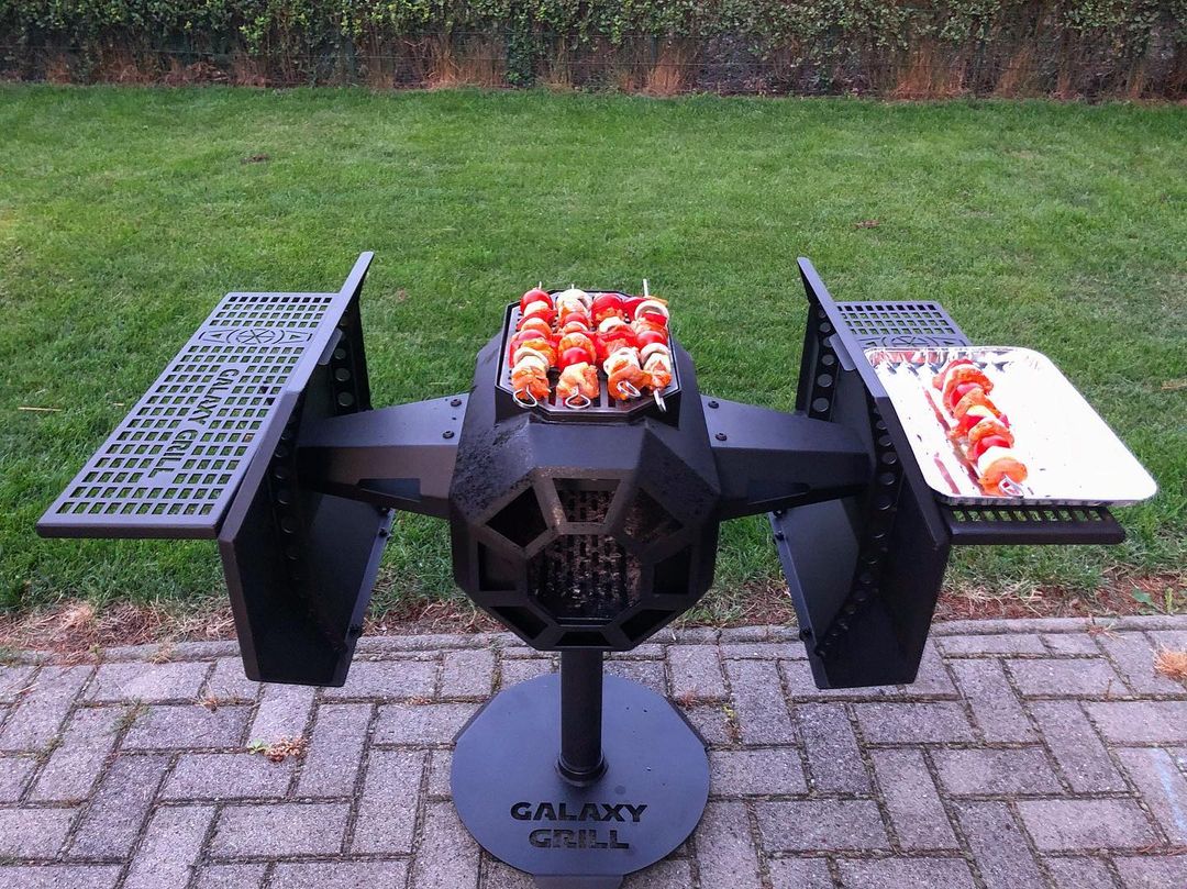 Tie Fighter BBQ Grill - Galaxy Grill Star Wars BBQ