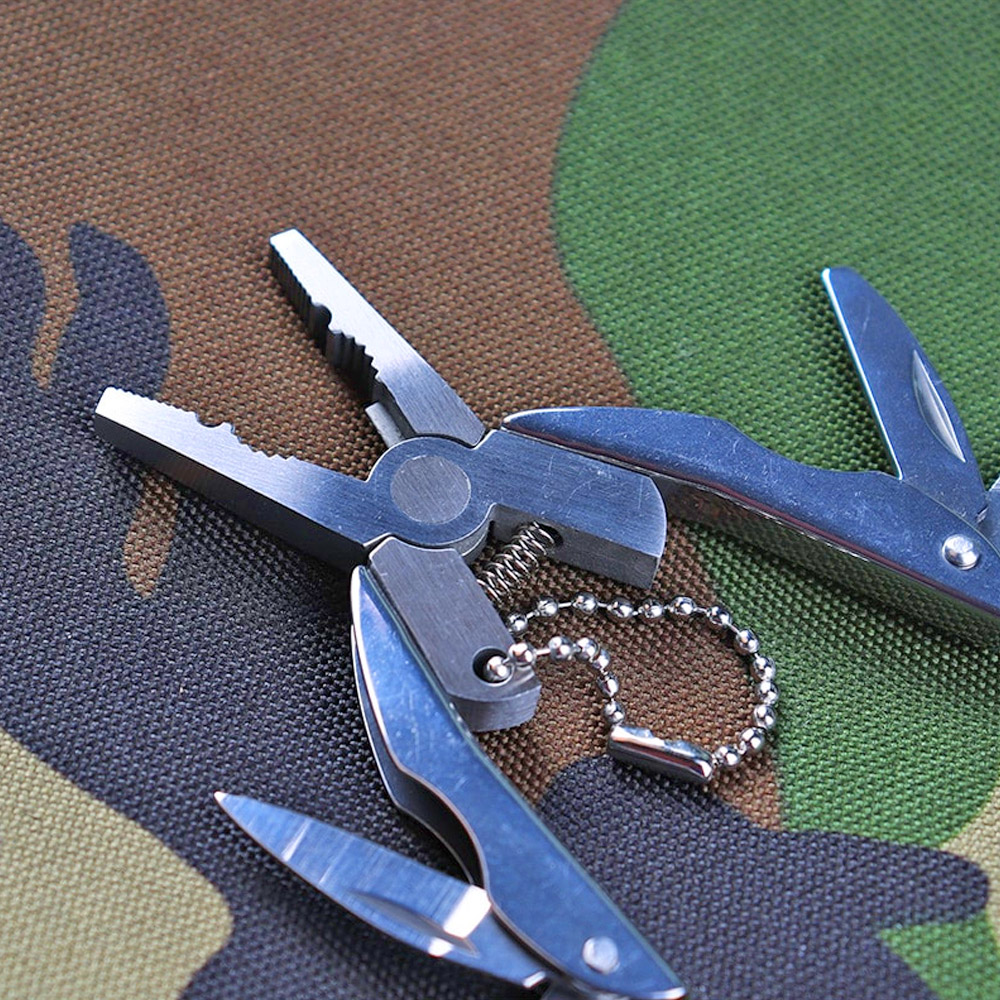 Super-Tiny Folding Pliers - Best everyday carry tool