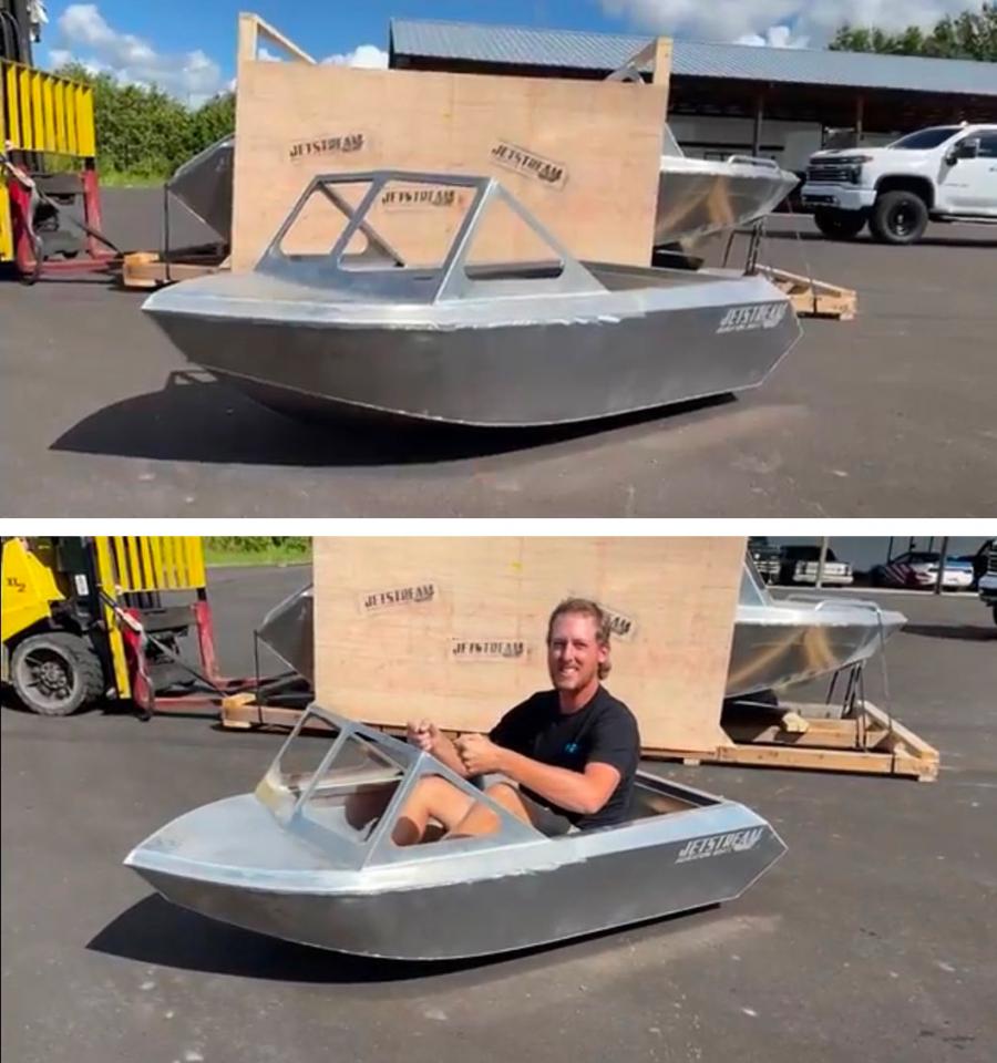 Tiny One Person Speed Boat - Micro jet boat