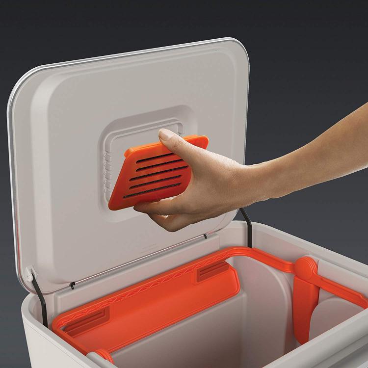 Joseph Joseph Titan Smart Trash Bin Lets You Easily Compact Your Garbage