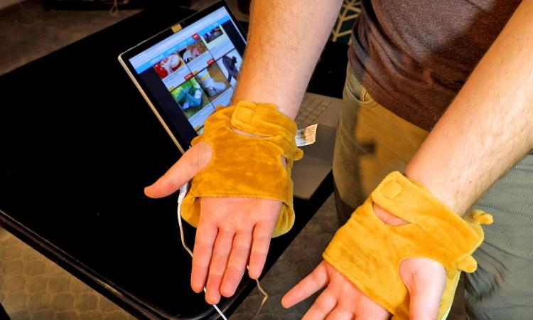 Toast Shaped USB Heated Hand Warmers