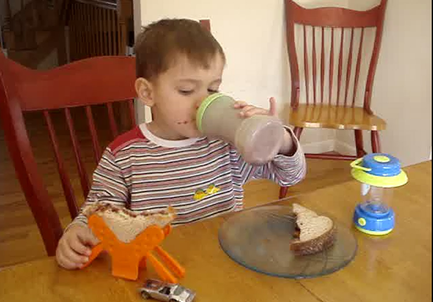 Tot Tools - Genius Clamp Utensil Helps Toddlers Learn To Eat Whole Foods