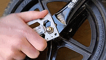 Lever Gear Toolcard Pro Multi-Tool - 40 tools in 1 - fits in your wallet