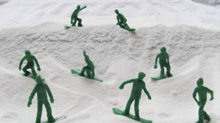 Toy Boarders - Little Green Army Men Snowboarders