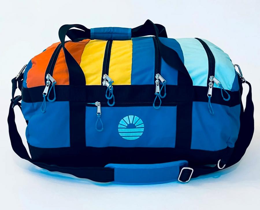 Travel Duffel Bag With 4 Separated Zipper Compartments - Best family travel duffel bag