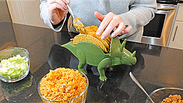 Tricerataco - Triceratops taco holder - Dinosaur shaped taco holder plate
