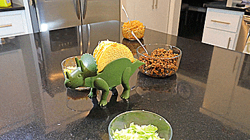 Tricerataco - Triceratops taco holder - Dinosaur shaped taco holder plate