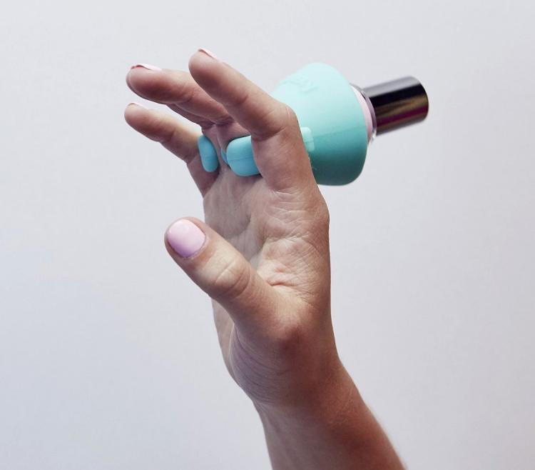 Tweexy Nail Polish Holder Flexible Ring