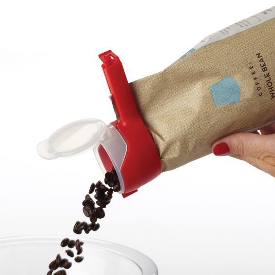 Twixit Seal and Pour Bag Clip