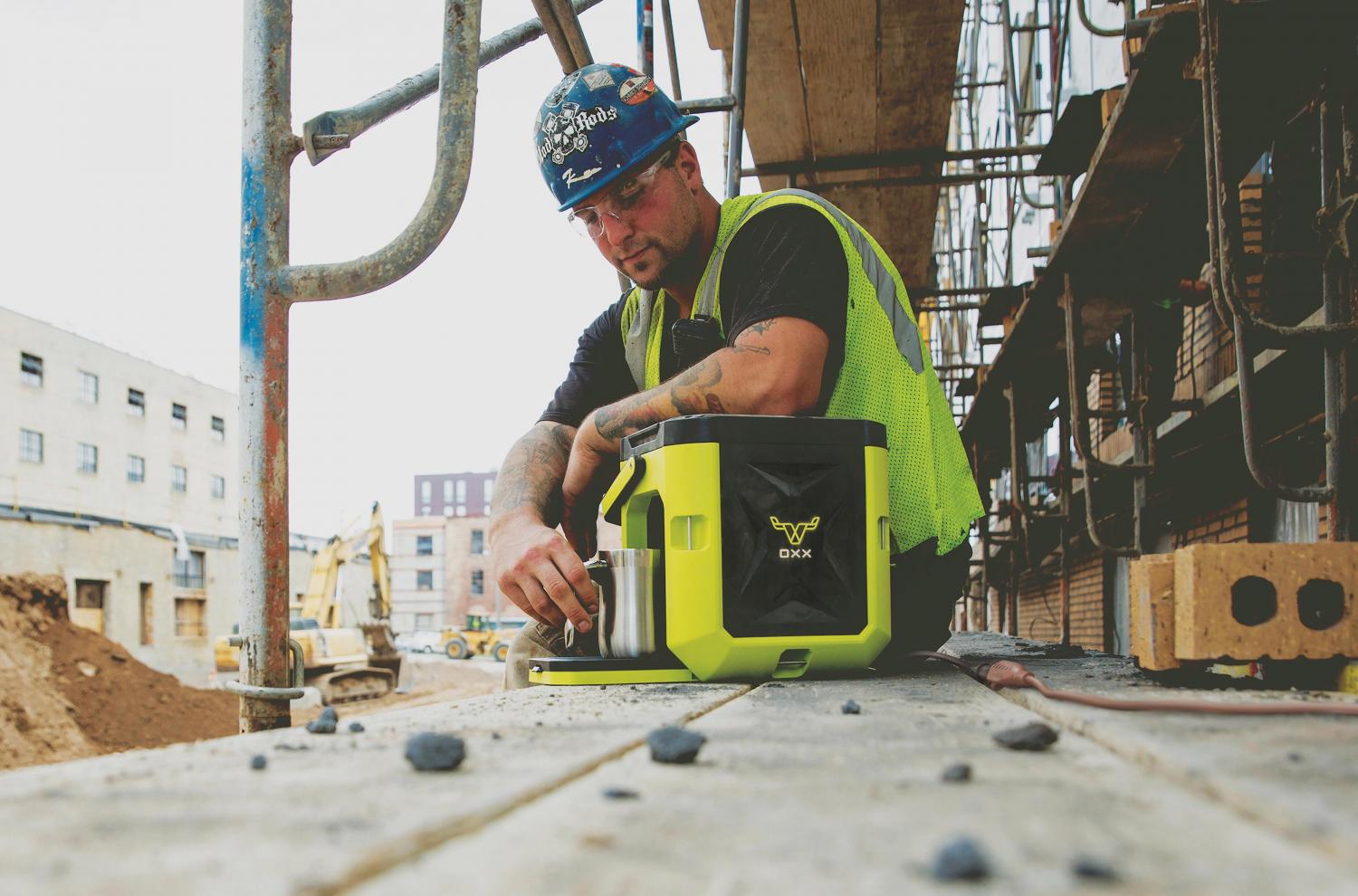 COFFEEBOXX Ultra-rugged outdoor coffee maker - Job site k-cup single-serve coffee maker