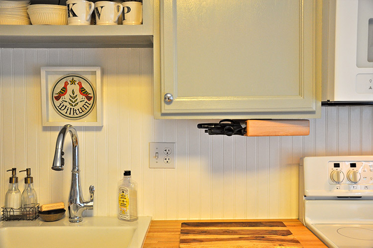 Wusthof Under-Cabinet Swinging Knife Holder Block