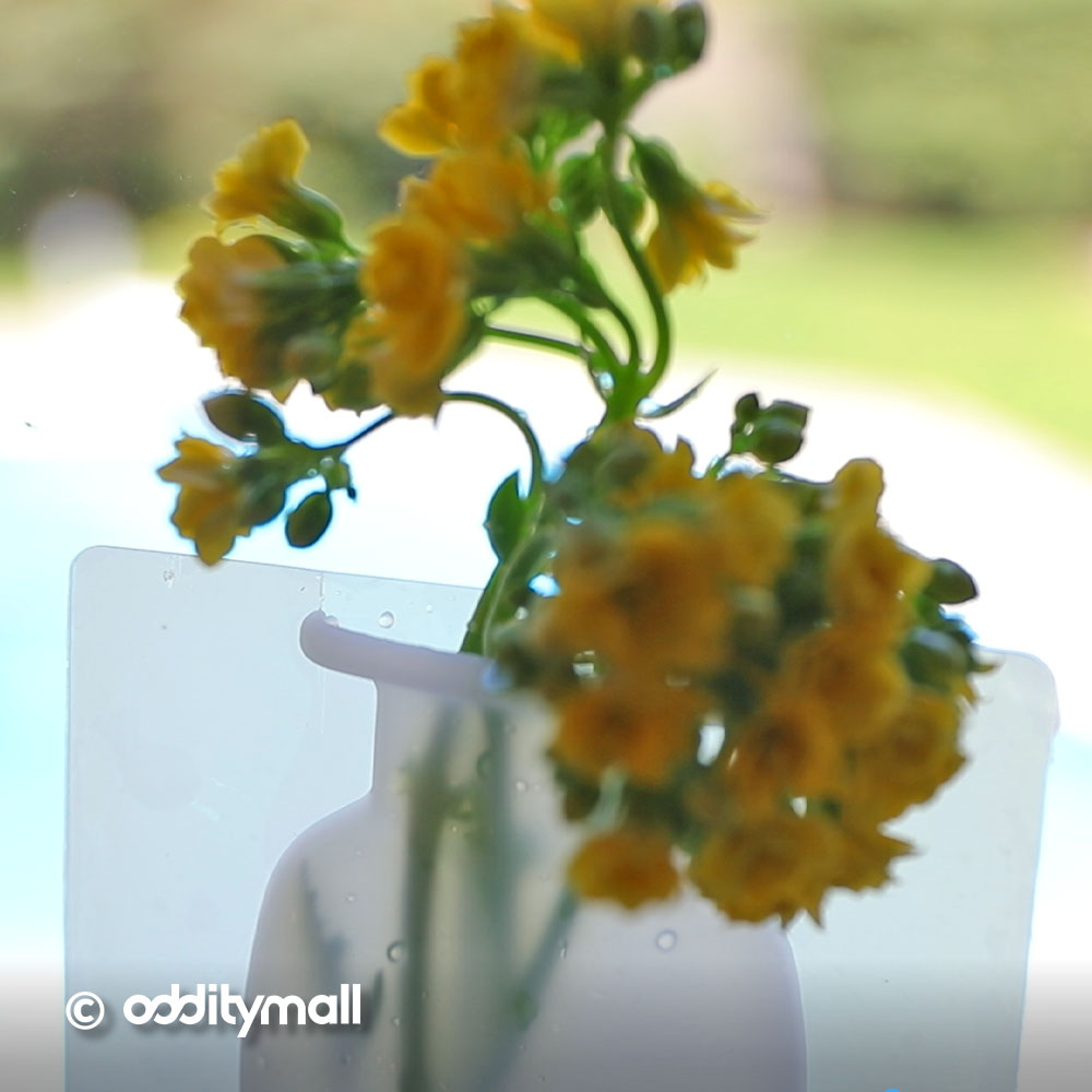 Silicone Vase - Magic silicone flower vase lets you put flowers or plants anywhere
