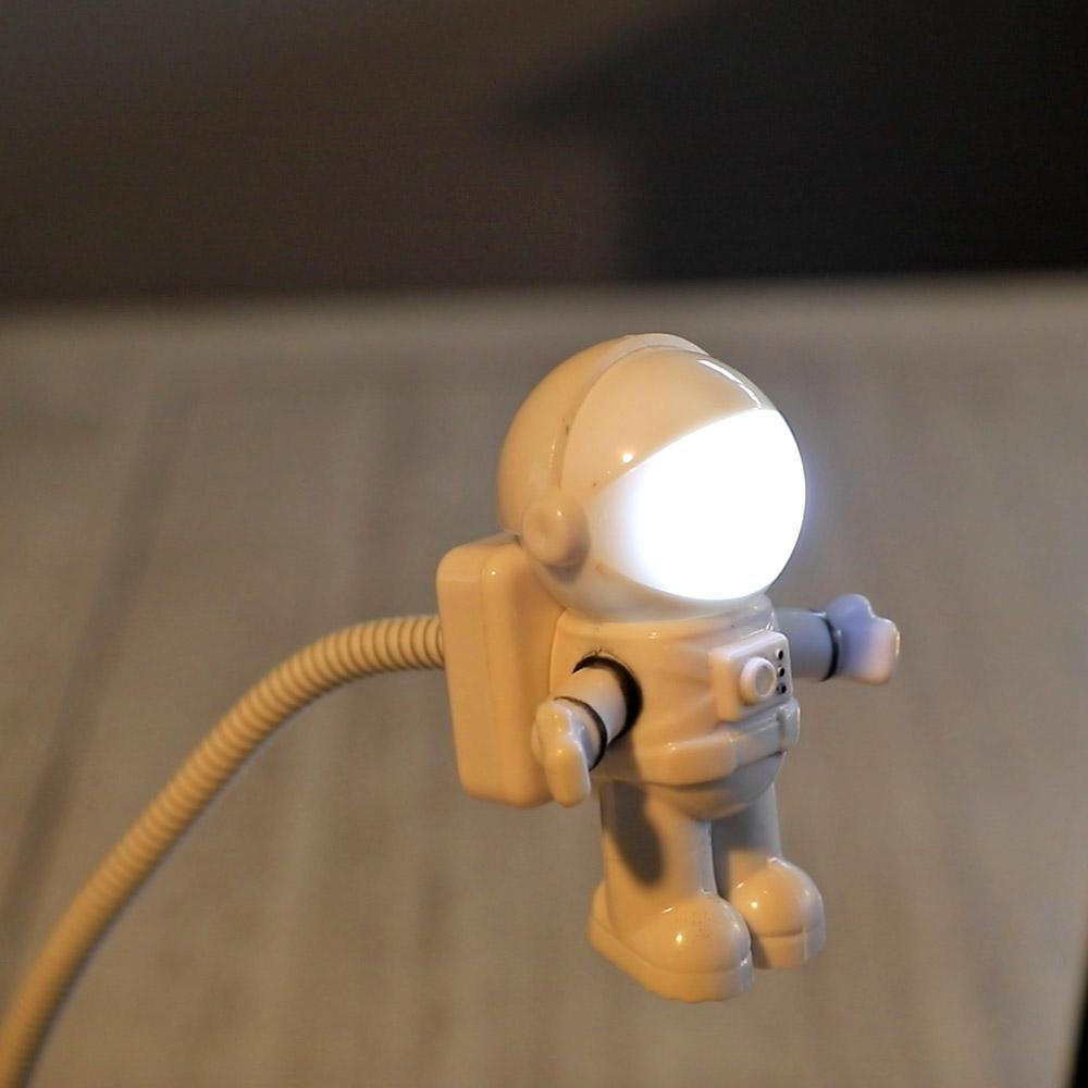 USB Astronaut Light - Astronaut flexible laptop lamp