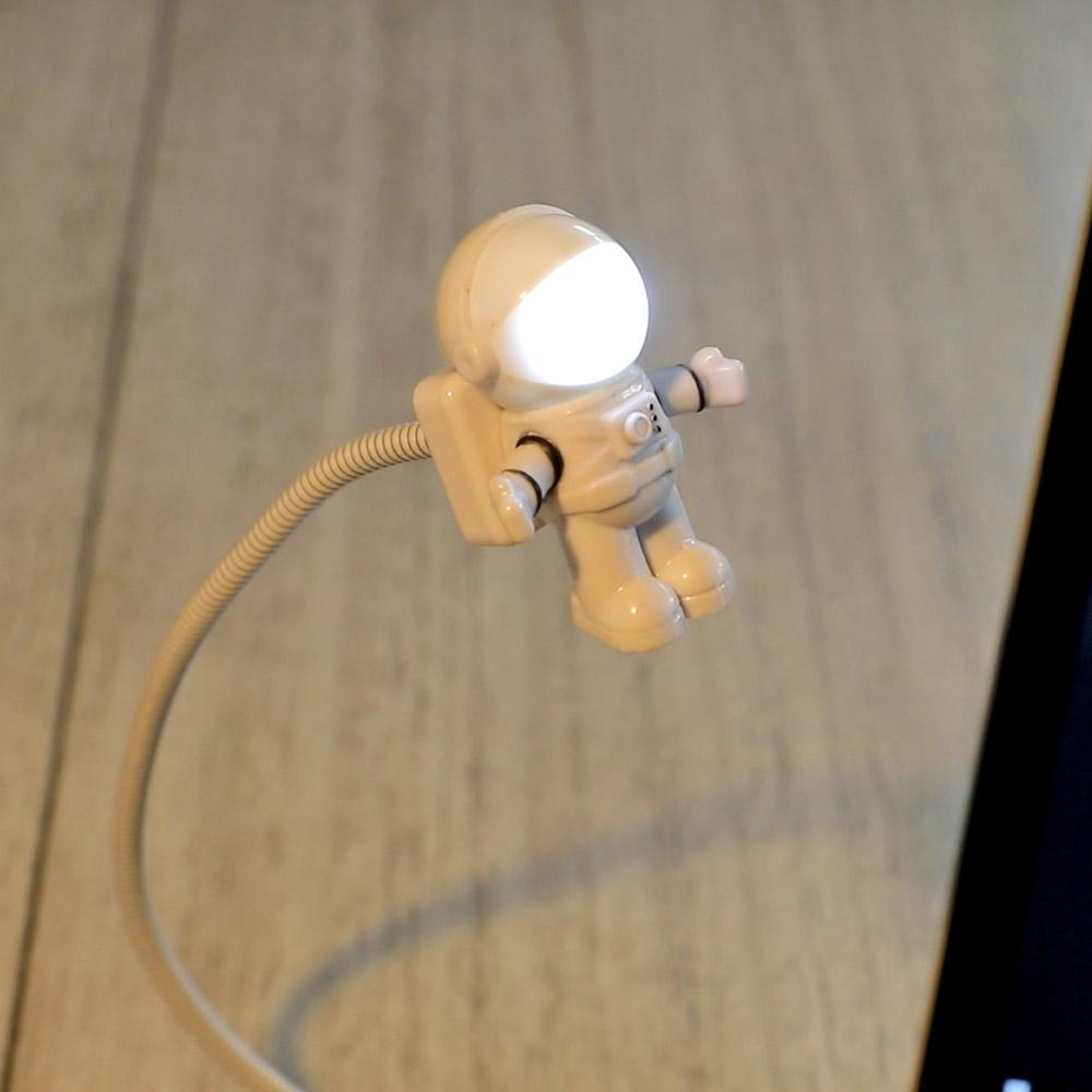 USB Astronaut Light - Astronaut flexible laptop lamp