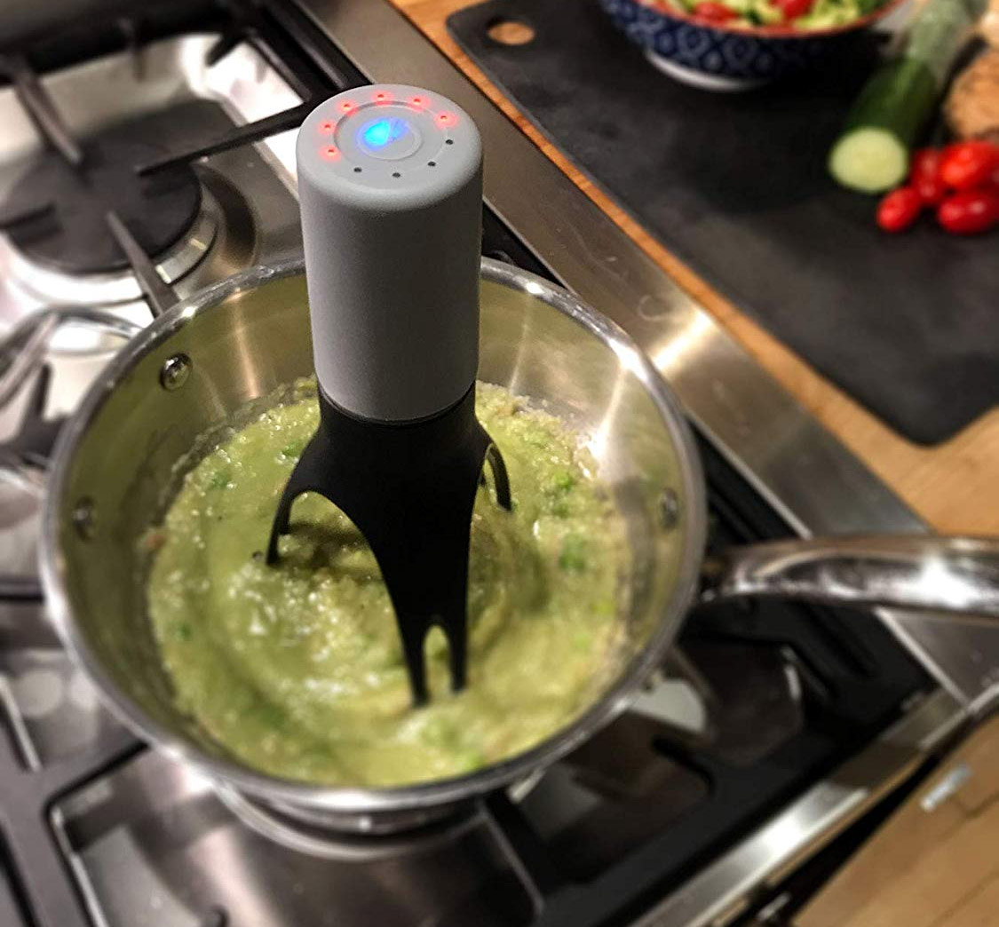  Self-Stirring Gadget - Uutensil Stirr Automatic sauce stirrer