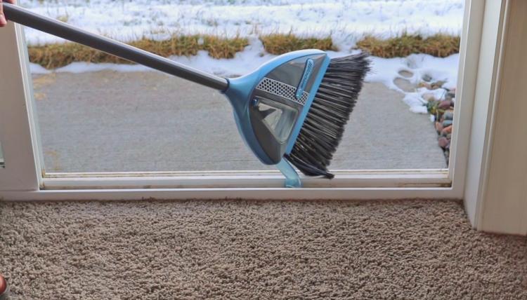 Vabroom Vacuum and Broom Combination - Smart Broom Vacuum