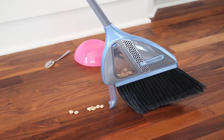 Vabroom Vacuum and Broom Combination - Smart Broom Vacuum