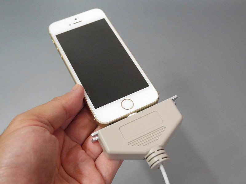 Nostalgic VGA Cord Prank Phone Charger Cable