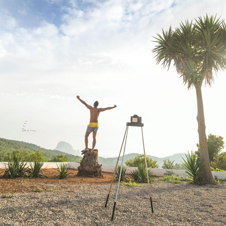 Vixari Tripod - Most portable camera tripod in the world - Tiny travel tripod