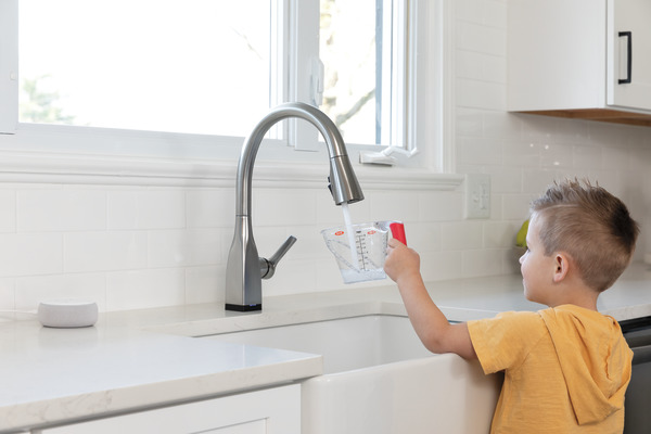 Delta Voice-Activated Smart Faucet - Turns on water hands-free - Smart Faucet gives precise water measurements