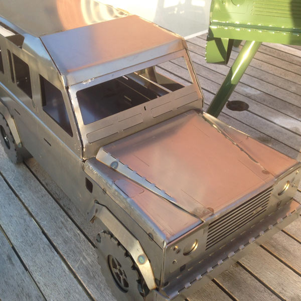 Land Rover Barbecue Grill - Land Rover Truck Metal BBQ