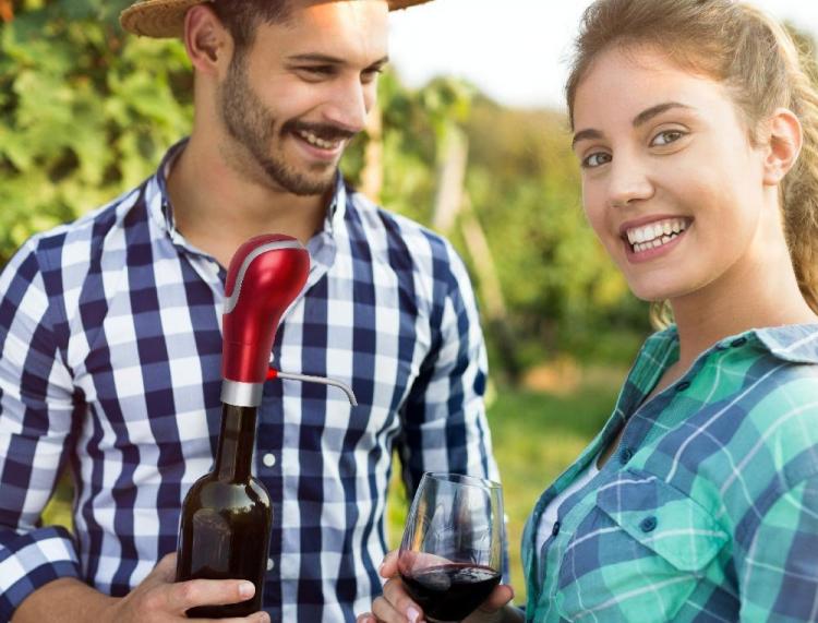 Waerator Wine Aerator Turns Your Bottle of Wine Into a Tap Dispenser - Wine bottle tap dispenser and aerator