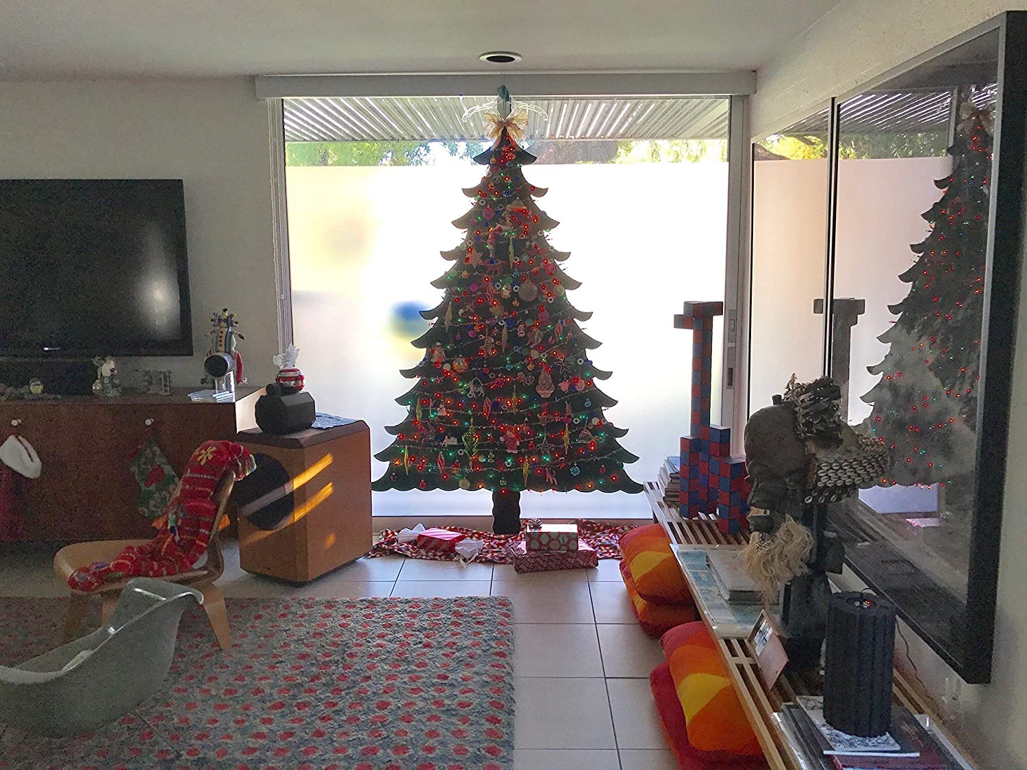 Flat Wall Mounted Christmas Trees Save Space In Smaller Homes